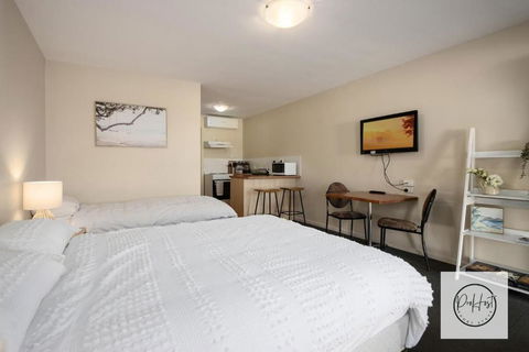 Oceanfront Oasis - Accommodation Brisbane 1