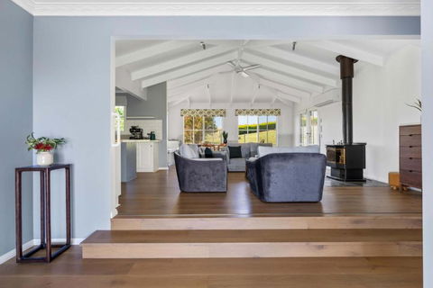 Oceanview On The Hill - Accommodation Brisbane 3