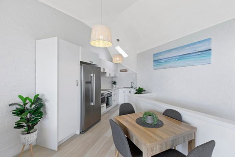 Pacific Breeze 11 - Accommodation Brisbane 0