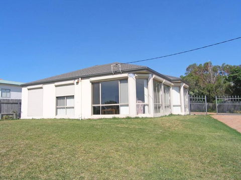 ORSO1O - Water View House - Accommodation Brisbane 0
