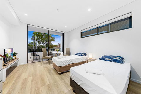 Peaceful Studio In Summer Hill - Accommodation Brisbane 0