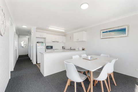 Pacific Retreat - Accommodation Brisbane 3