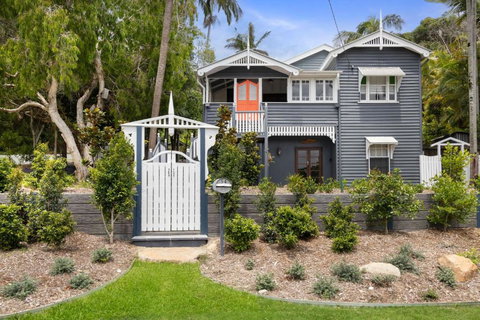 Pacific Terrace Beach House - Accommodation Brisbane 1