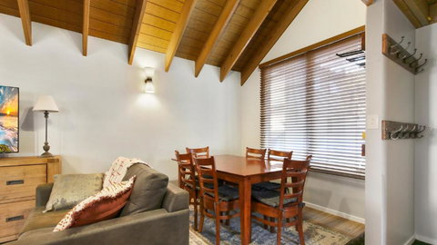 Paddys - Accommodation Brisbane 2