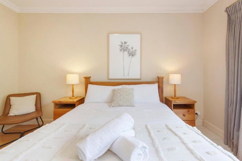 Pakenham Hideaway - Apartment In Central Fremantle - Accommodation Brisbane 0