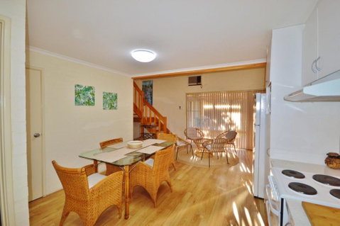 Palm Garden Apartment - Kalbarri WA - Accommodation Brisbane 2