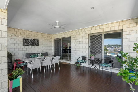 Palm Oasis Hinterland Home, Sleeps 10 With Pets - Accommodation Brisbane 1