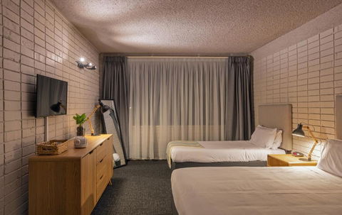 Palms Hotel - Accommodation Brisbane 2
