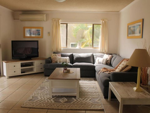 Pandanus Cove 2 Mitti Street 3 - Accommodation Brisbane 1