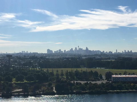 Panoramic Views In Luxurious Brand New Apartment - Accommodation Brisbane 0