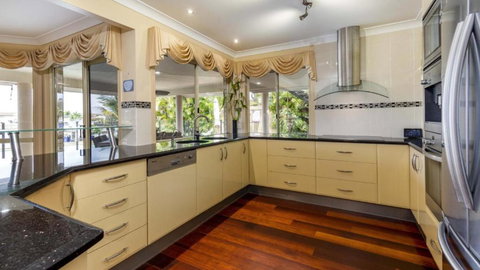 Paradise On Banksia Canal - Accommodation Brisbane 2