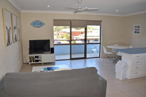 Paragon Apartment 3 - Bring Your Own Linen. - Accommodation Brisbane 1