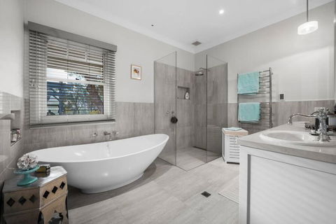 Peaceful Country Getaway - Accommodation Brisbane 2