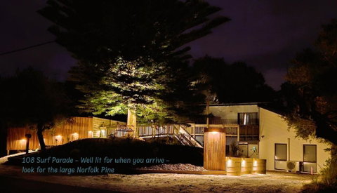 Peaceful Places - Surf Side, Linen, Pets, Wifi - Accommodation Brisbane 0