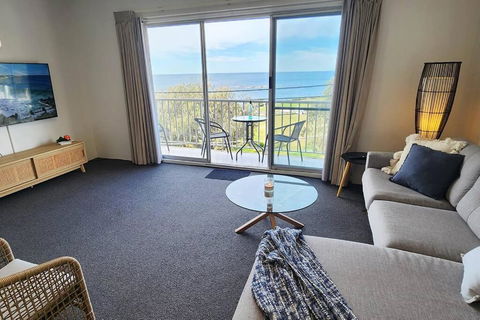 Penthouse Apartment Ocean Views - Accommodation Brisbane 1