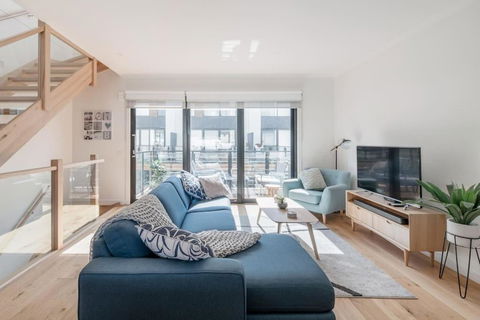 Perfect Port Melbourne Townhouse - Accommodation Brisbane 0