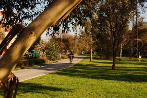 Perfect Parkside Princess Hill Retreat Sleeps 6 - Accommodation Brisbane 1