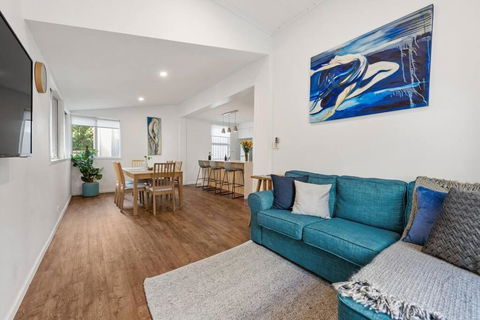 Picture Perfect! 2Bed/1Bath/1Car ~ House ~ Windsor - Accommodation Brisbane 0