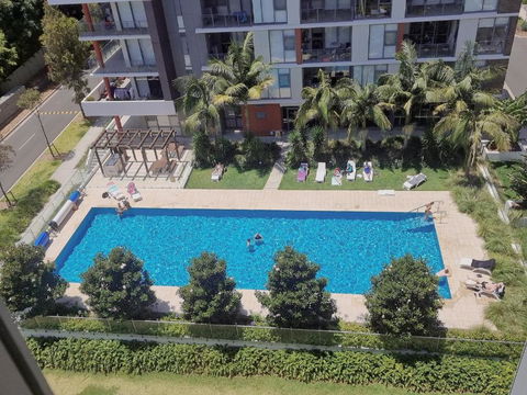 Pool View Of Marquarie Park Paradise - Accommodation Brisbane 3