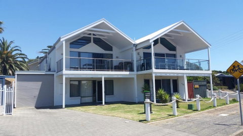 Port Elliot Beachcomber On Horseshoe Bay Linen Included Spotless - Accommodation Brisbane 3