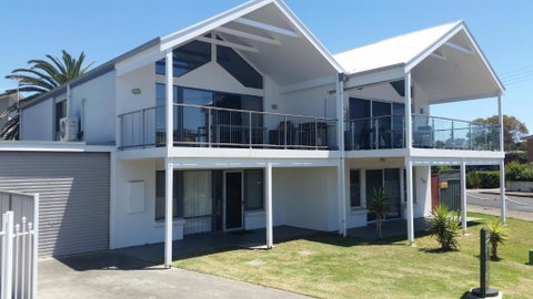 Port Elliot Beachcomber On Horseshoe Bay Linen Included Spotless - Accommodation Brisbane 1