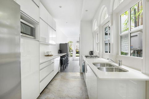 Pet Friendly Paddo Terrace - Accommodation Brisbane 2