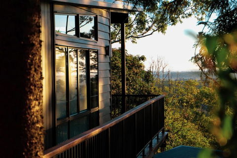 Rainforest Gardens - Luxury Hillside Accomodation With Views To Bay & Islands - Accommodation Brisbane 0