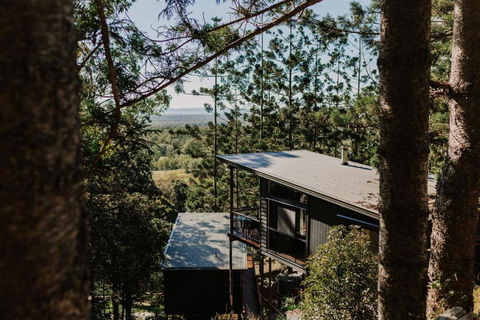 Rainforest Gardens - Luxury Hillside Accomodation With Views To Bay & Islands - Accommodation Brisbane 2