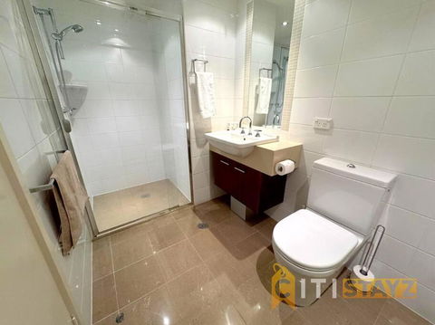 Pretty Penthouse - Close To ANU - Accommodation Brisbane 2