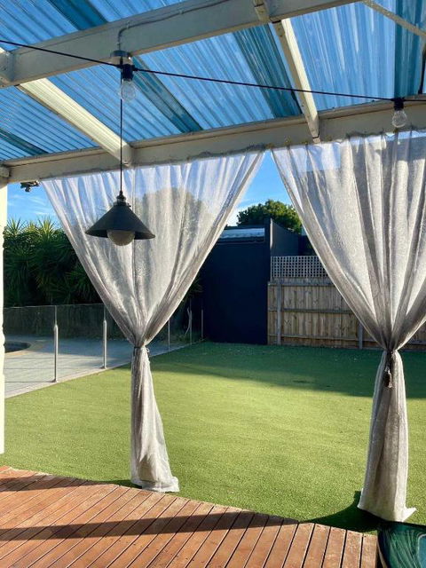 Prime Glen Huntly Beauty - 4BR Family Home W Pool - Accommodation Brisbane 0