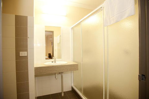 Prince Of Wales Hotel, Bunbury - Accommodation Brisbane 3