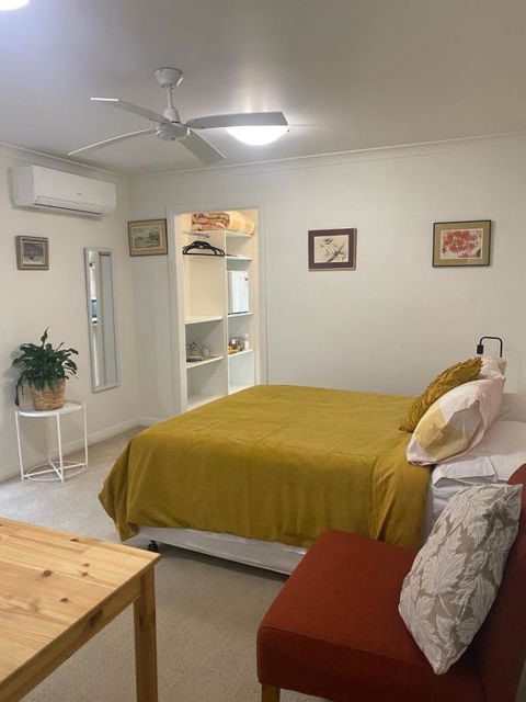 Private Room With Ensuite - Accommodation Brisbane 0