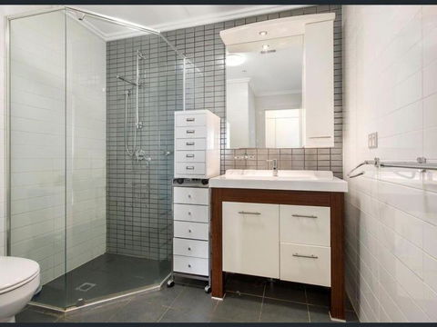Private Room With Shared Washroom Only In 3bhk Apartment - Accommodation Brisbane 2