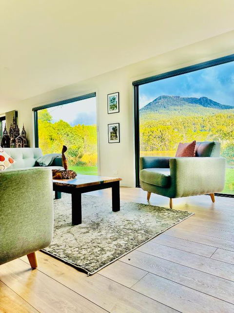 Quamby Bluff Lake House, Deloraine, Tasmania - Accommodation Brisbane 3