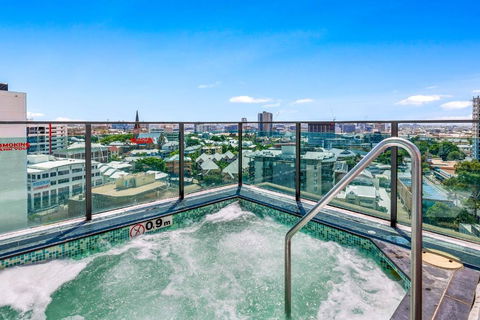 Quattro Apartments - Accommodation Brisbane 0