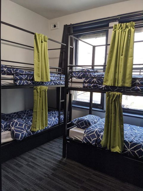 Queen Victoria Hostel - Accommodation Brisbane 2