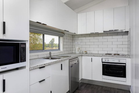 RACV Cobram Resort - Accommodation Brisbane 3