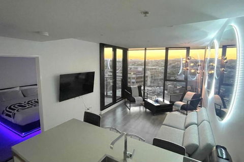 Radiance Residence RnR - Accommodation Brisbane 0