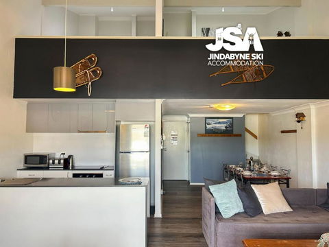 Razorback 6 - Accommodation Brisbane 1