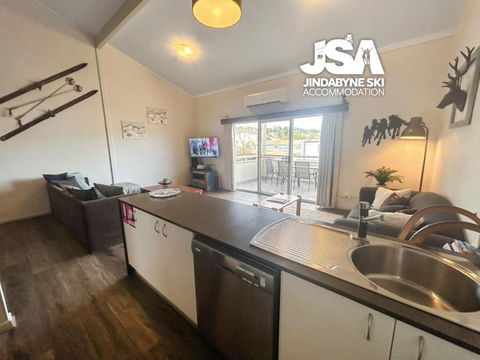 Razorback 6 - Accommodation Brisbane 3