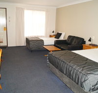 Asters On James Motor Inn - Accommodation Brisbane
