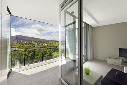 Astra Apartments Canberra - Manhattan - Accommodation Brisbane 3