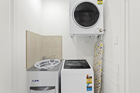 Astra Apartments Sutherland Shire - Accommodation Brisbane 3