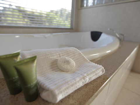 At The Gap Holiday Home - Accommodation Brisbane 1
