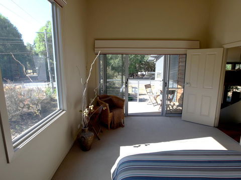 At The Gap Holiday Home - Accommodation Brisbane 0