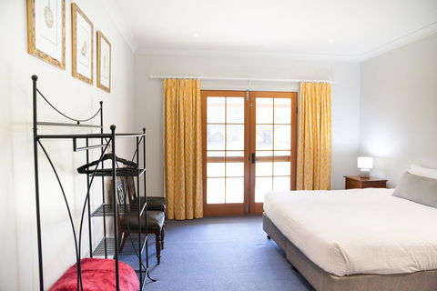 Audrey Wilkinson Vineyard - Accommodation Brisbane 1
