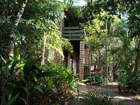 Avalon - Accommodation Brisbane 0