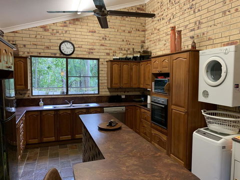 Avalon - Accommodation Brisbane 3