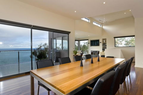Azure - Accommodation Brisbane 3