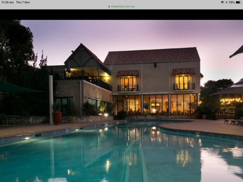 Azure@Ramada - Accommodation Brisbane 0